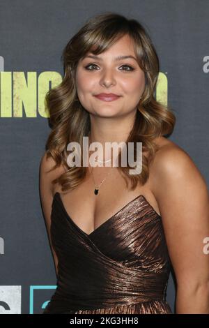 LOS ANGELES - NOV 20: Cassady McClincy at The Walking Dead Finale at