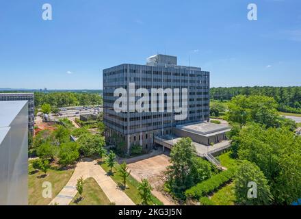 Pre demolition photos of NASA MSFC building 4201 from the roof of 4221 ...