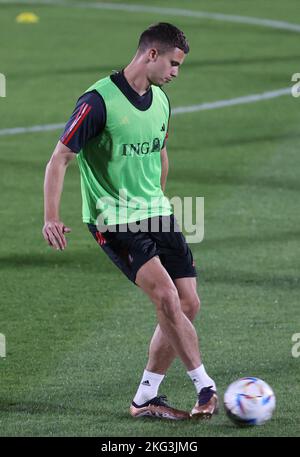 Belgium's Leander Dendoncker pictured in action during a training session of the Belgian national soccer team the Red Devils, at the Hilton Salwa Beach Resort in Abu Samra, State of Qatar, Monday 21 November 2022. The Red Devils are preparing for the upcoming FIFA 2022 World Cup in Qatar. BELGA PHOTO VIRGINIE LEFOUR Stock Photo