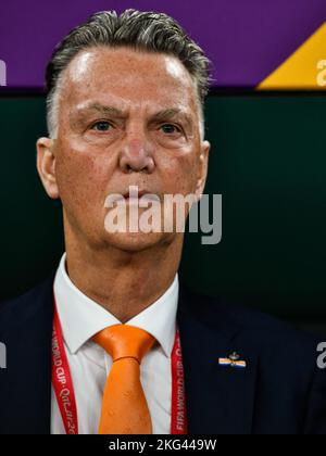 DOHA, QATAR - NOVEMBER 21: Coach Louis van Gaal of the Netherlands looks on prior to the Group A - FIFA World Cup Qatar 2022 match between Senegal and Netherlands at Al Thumama Stadium on November 21, 2022 in Doha, Qatar (Photo by Pablo Morano/BSR Agency) Stock Photo