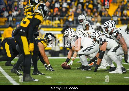 Cincinnati Bengals vs. Pittsburgh Steelers. Fans support on NFL Game.  Silhouette of supporters, big screen with two rivals in background Stock  Photo - Alamy