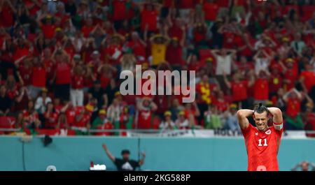 Ar Rayyan, Qatar. 21st Nov, 2022. Soccer: World Cup, USA - Wales, Preliminary round, Group B, Matchday 1, Ahmed bin Ali Stadium, Wales' Gareth Bale angry at missed chance. Credit: Tom Weller/dpa/Alamy Live News Stock Photo