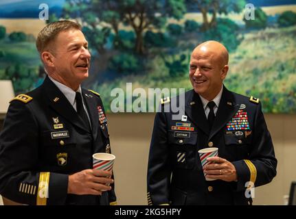 LTG Ross Coffman, Deputy Commanding General, Army Futures Command, is promoted and presented his third star by Gen James C. McConville, Chief of Staff, US Army, on Tuesday, October 4th, 2022 in Austin, TX (US Army Photo by Patrick Hunter) Stock Photo