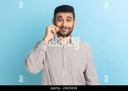 Tell me no secrets hi-res stock photography and images - Alamy