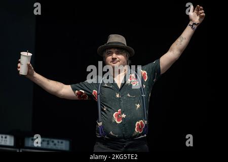 SOUTHSEA, ENGLAND: Various artists perform on the Castle Stage at the Victorious Festival. Featuring: Pete Doherty Where: Portsmouth, United Kingdom When: 28 Aug 2022 Credit: Neil Lupin/WENN Stock Photo