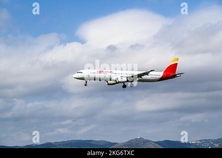 Barcelona, Spain, October 09, 2022, Airbus A321 aircraft of the Iberia company, landing at the Josep Tarradellas Airport in Barcelona-El Prat Stock Photo