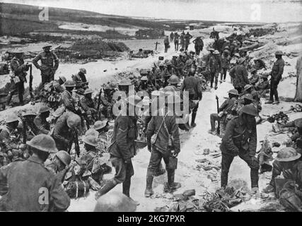 A vintage photo circa 1918 showing British soldiers of the Royal Warwickshire Regiment having rest in a trench in the rear area of the British lines on the Western Front during World War One Stock Photo