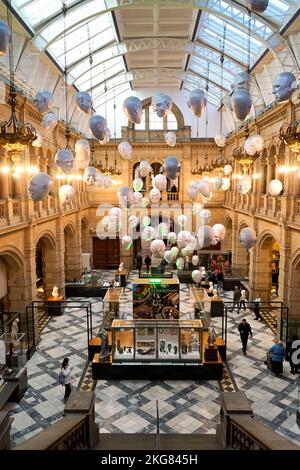 Heads, Kelvingrove Art Gallery and Museum, Glasgow, Scotland Stock Photo