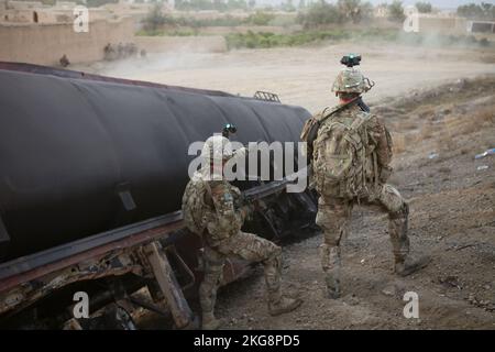 SALAR, AFGHANISTAN - 30 August 2013 - U.S. Army soldiers with Company B, 1st Battalion, 5th Cavalry Regiment, 2nd Brigade Combat Team, 1st Cavalry Div Stock Photo