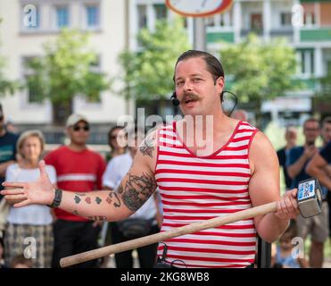 Merano (Meran) city: street artists during the Festival Asphalt art  at Merano streets in South Tyrol, Trentino Alto Adige, northern Italy, Stock Photo