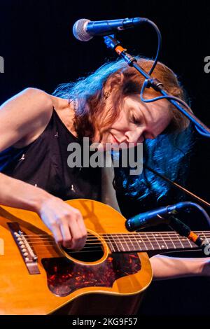 Portsmouth Virginia,Colonial history,NTELOS Pavilion at Harbor Center,centre,scenes from Norah Jones concert,performance,entertainment,show,Gillian We Stock Photo