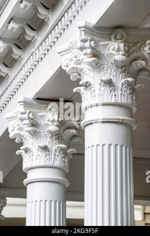 Virginia Portsmouth Colonial Olde Towne North Street,historic houses homes column detail architectural Stock Photo