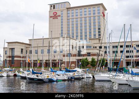 Virginia Portsmouth Elizabeth River water,North Landing Renaissance hotel lodging inn marina, Stock Photo