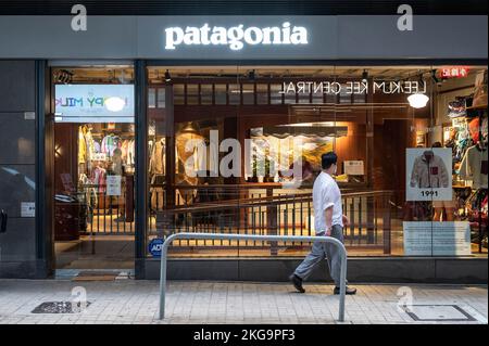 Hong Kong, China. 22nd Oct, 2022. A pedestrian walks past the American outdoor clothing brand company Patagonia store in Hong Kong. (Photo by Sebastian Ng/SOPA Images/Sipa USA) Credit: Sipa USA/Alamy Live News Stock Photo