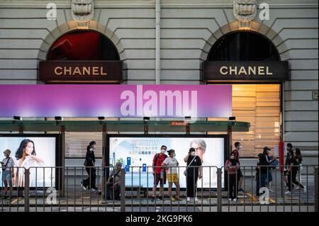 People at the French sporting goods Decathlon store in Hong Kong. (Photo by  Budrul Chukrut / SOPA Images/Sipa USA Stock Photo - Alamy