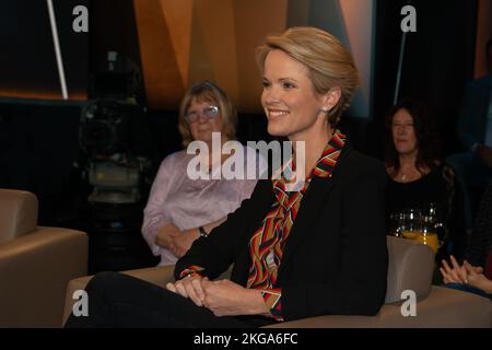 Stephanie zu Guttenberg bei der Aufzeichnung der 'NDR Talk Show' im NDR Fernsehstudio Lokstedt. Hamburg, 18.11.2022 Stock Photo