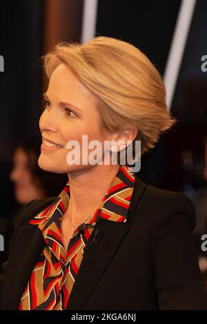 Stephanie zu Guttenberg bei der Aufzeichnung der 'NDR Talk Show' im NDR Fernsehstudio Lokstedt. Hamburg, 18.11.2022 Stock Photo