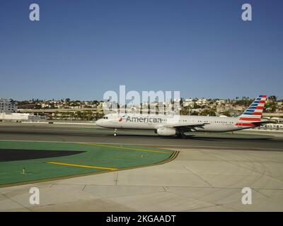 San Diego, CA., USA 14th November, 2022       View of American Airlines aircraft landing at the downtown San Diego International airport, CA., USA Stock Photo