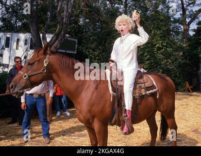 Phyllis Diller promoting her new line of food September 15, 1987.  Credit: Ralph Dominguez/MediaPunch Stock Photo