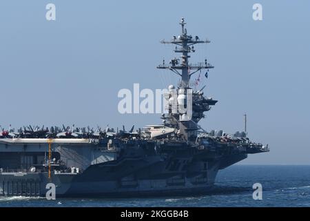 Kanagawa Prefecture, Japan - August 28, 2021: United States Navy USS Carl Vinson (CVN-70), Nimitz-class aircraft carrier. Stock Photo
