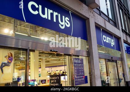 London- November 2022: Currys electronics retailer branch on Kensington High Street Stock Photo