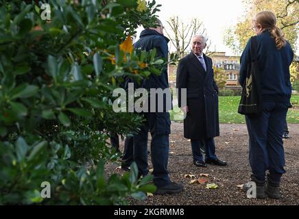 King Charles III, Royal Bencher at the Honourable Society of Gray's Inn, during a visit to the society in central London, to hear more about their work to support, educate, and develop both aspiring and practising barrister members. Picture date: Wednesday November 23, 2022. Stock Photo