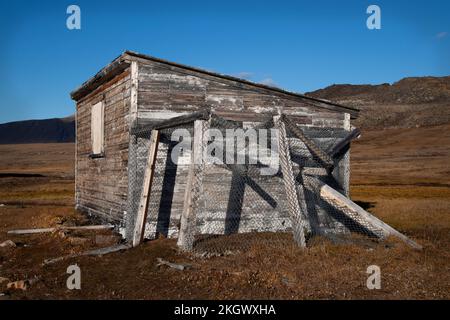 Ruined RCMP (Royal Canadian Mounted Police) building at Johnson Bay, Dundas Harbour, Nunavut, Canada Stock Photo