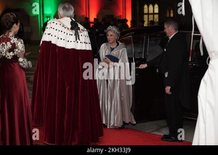 The Duchess of Gloucester, attends a banquet at the Guildhall in London, given by the Lord Mayor and City of London Corporation, during his state visit to the UK. Picture date: Wednesday November 23, 2022. Stock Photo