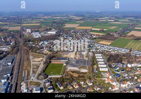 Aerial view, sports ground TuS-Jahn Soest and construction site Teinenkamp, Walburger, Soest, Soester Börde, North Rhine-Westphalia, Germany, Building Stock Photo