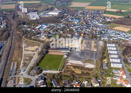Aerial view, sports ground TuS-Jahn Soest and construction site Teinenkamp, Walburger, Soest, Soester Börde, North Rhine-Westphalia, Germany, Building Stock Photo