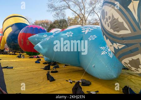 New York, United States. 23rd Nov, 2022. Balloons inflated for 96th Macy's Thanksgiving Day Parade on 77th street (Photo by Lev Radin/Pacific Press) Credit: Pacific Press Media Production Corp./Alamy Live News Stock Photo