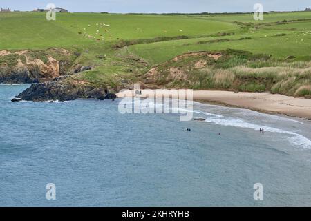Overlooking the Whistling Sands at Porthor, Wales Stock Photo