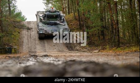Driver Training Tank Munster, Germany. 24th Nov, 2022. A Slovakian soldier drives a ...
