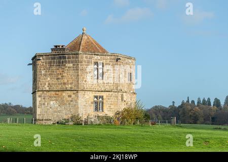 The Cowdray Heritage Ruins in Cowdray Park, Midhurst, West Sussex, England, UK, during November. The Conduit House, an octagonal building. Stock Photo