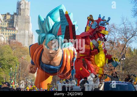 New York City, United States. 24th November, 2022. Balloons of different characters seen floating over Sixth Avenue during the 96th annual Macy's Thanksgiving Day Parade in New York City on November 24, 2022. Credit: Ryan Rahman/Alamy Live News Stock Photo