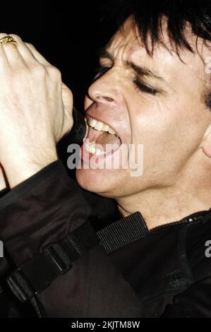 GARY NUMAN, CONCERT, 2004: Music legend Gary Numan playing at The Barfly Club in Cardiff, Wales, UK on 4 March 2000. Photo: Rob Watkins.  INFO: Gary Numan, born in 1958, is a pioneering English musician. Emerging in the late '70s, his electronic and industrial sound, epitomized in hits like 'Cars' and albums like 'The Pleasure Principle,' influenced the new wave and synth-pop genres, leaving an enduring impact on the music landscape. Stock Photo