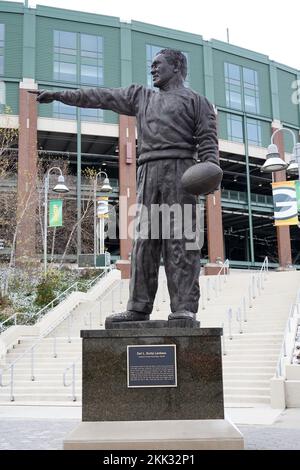 A statue of former Green Bay Packers coach Vince Lombardi in the Bob