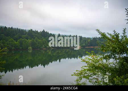 in the morning, a beautiful view of the Shaor reservoir in Georgia Stock Photo