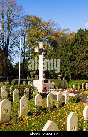 Commonwealth War Graves Commission Polish headstones and memorial Cross in the Polish plot of Newark Cemetery. nottinghamshire, England. Stock Photo