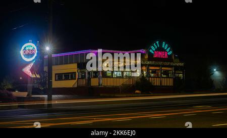 NORWALK, CT, USA - NOVEMBER 25, 2022: Post Road Diner on Post road or Road 1 on Black Friday Stock Photo