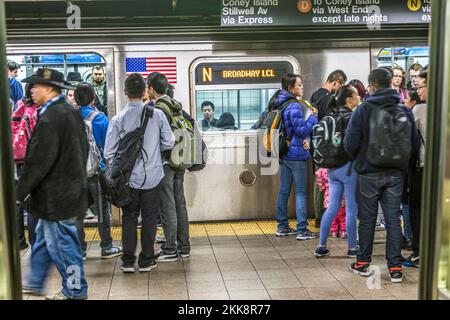New York, USA - October 20, 2015: people wait at the Metro station Barclays station in Brooklyn for the arriving and departing Metro. Stock Photo