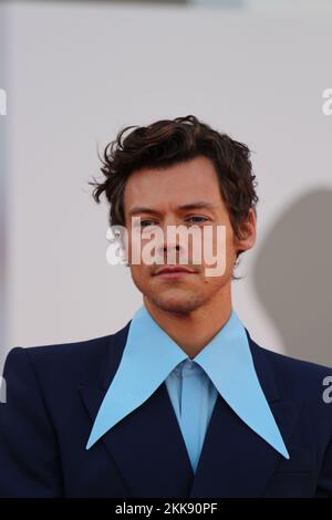 Harry Styles rec carpet 'Don't worry darling' Venice Stock Photo