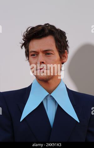 Harry Styles rec carpet 'Don't worry darling' Venice Stock Photo