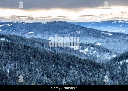 Carpathian, Romania, 2021-12-29. Beautiful romanian landascape under the snow. Stock Photo