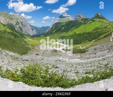 The meadows of Karwendel mountains from the way to Falkenhutte chalet. Stock Photo