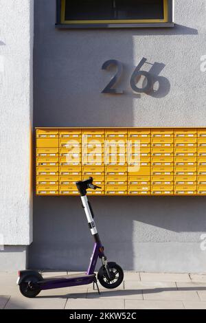 Many letterboxes at a student housing complex, Düsseldorf University of Applied Sciences, HSD, Derendorf Campus, Düsseldorf, North Rhine-Westphalia, G Stock Photo