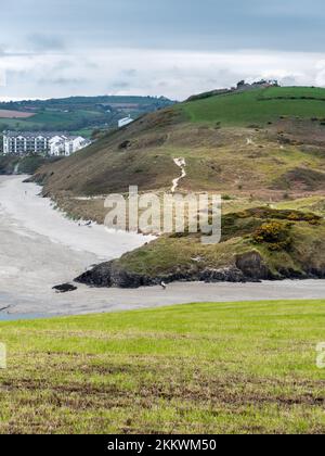 picturesque-hills-in-the-south-of-ireland-a-view-of-the-clonakilty