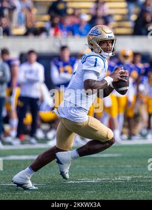 November 25 2022 Berkeley, CA U.S.A. UCLA quarterback Dorian Thompson-Robinson (1) runs from pressure during NCAA Football game between UCLA Bruins and California Golden Bears. UCLA beat California 35-28 at California Memorial Stadium Berkeley Calif. Thurman James/CSM Stock Photo