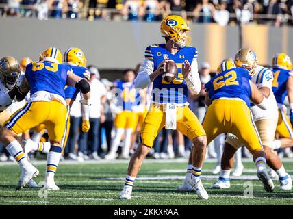 November 25 2022 Berkeley, CA U.S.A. California quarterback Jack Plummer (13)looks up field for an open receiver during NCAA Football game between UCLA Bruins and California Golden Bears. UCLA beat California 35-28 at California Memorial Stadium Berkeley Calif. Thurman James/CSM Stock Photo