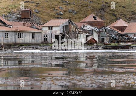 Leith Harbour - old, abandoned and largest of all seven whaling stations on South Georgia - whaling base in Leith Harbour South Georgia Stock Photo